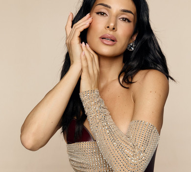 Ціную кожну помилку: Огнєвіч з нагоди ювілею попозувала в кришталиках і корсеті та поміркувала про свою силу. Фото