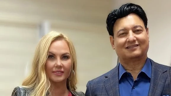 Камалія і Захур подуркували перед камерою для своїх доньок. Відео