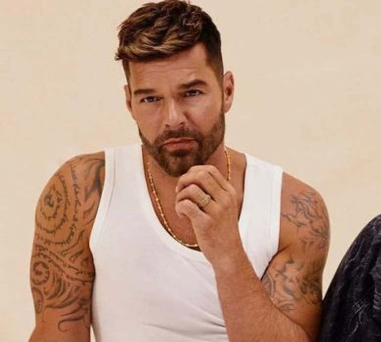 Бачу себе в інших стосунках: Рікі Мартін уперше розповів про рішення розлучитися з чоловіком