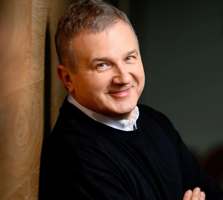 Горбунов із 7-річним сином посвятив вербу і наробив сонячних селфі