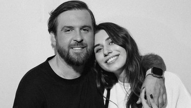 Мільйони мільярдів так: Танчинець та його кохана оголосили про заручини. Фото