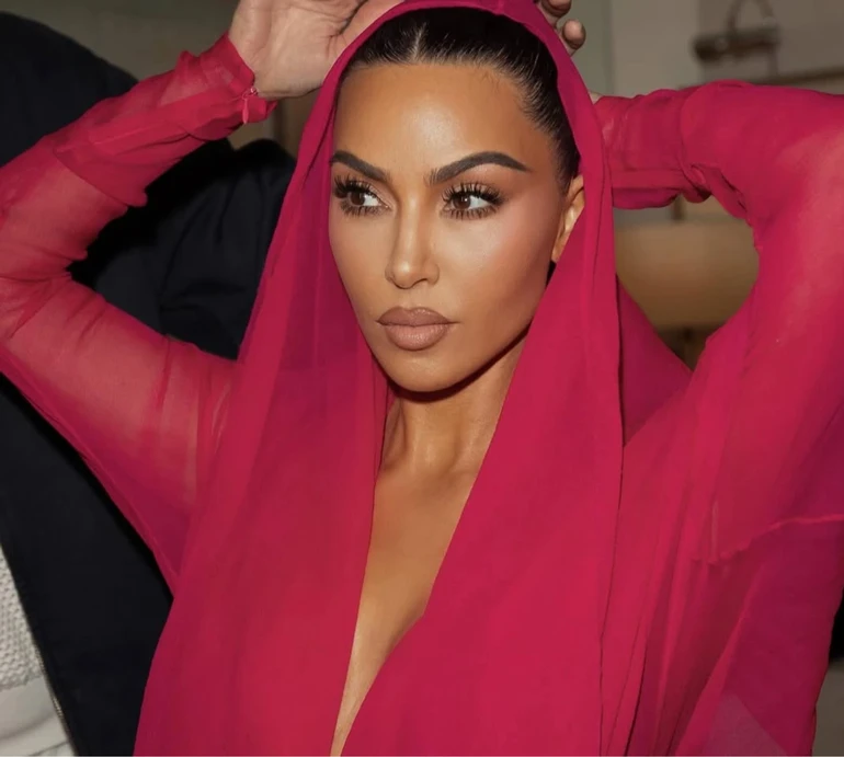 Джекман, Агілера, Бібер та ще 7 зірок, які осоромилися своїми заявами