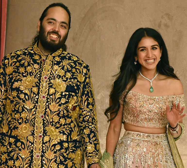 Сестри Кардашян, Борис Джонсон із родиною та Пріянка Чопра засвітилися на весіллі найбагатшої людини Індії. Фото