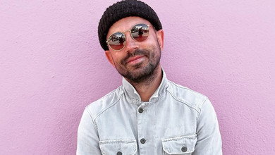 Бєдняков з помадою на обличчі насмішив мейком від 9-річної доньки