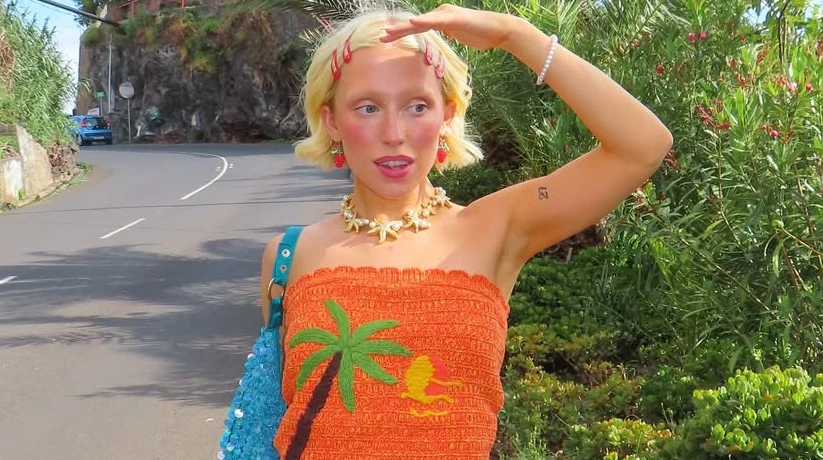 Одяг, що змінює настрій: що таке дофаміновий стиль і як його носити. Фото