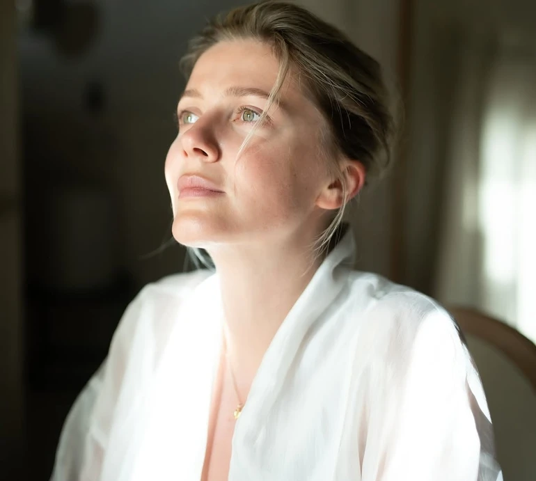 Це був чудовий день: KOLA привітала чоловіка з річницею шлюбу та показала їхні весільні фото