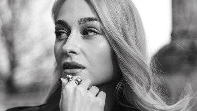 Ну можна ж було!: Цимбалару показалася в трусиках на засніженому балконі та похвалила себе за кайфовий рік