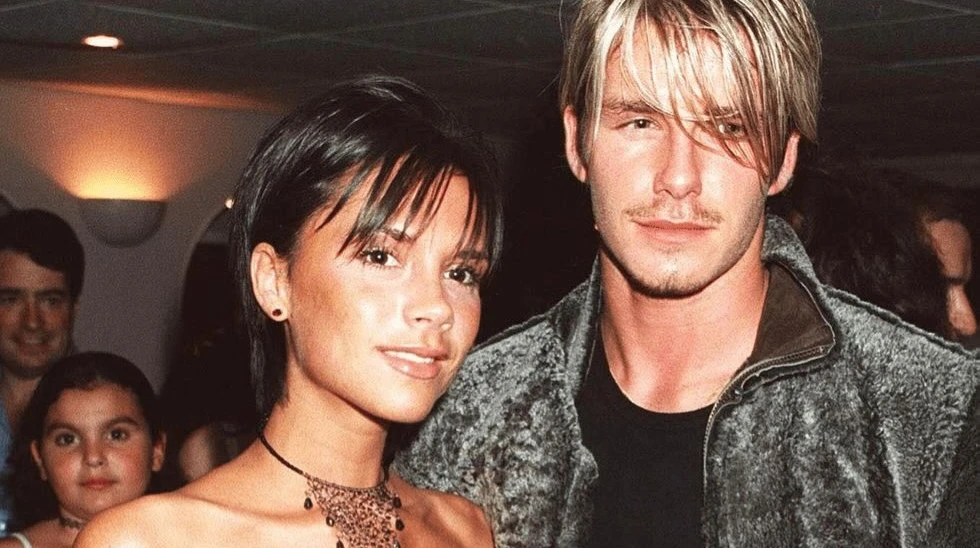 Неповторна перчинка: Бекхем замилував спогадами з Вікторією на її 52-річчя та кумедно підколов згадкою про Rolls-Royce