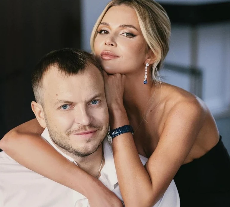 Футболіст Гусєв став батьком утретє. Фото