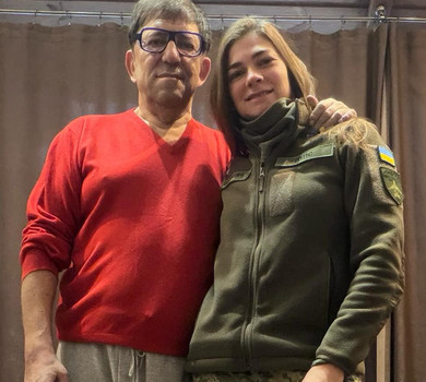 Пишаюся тишком-нишком: Корогодський повідомив, що його багатодітна дочка підписала контракт із ТРО