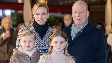 Свято наближається: 10-річні двійнята князя Монако урочисто увімкнули різдвяну ілюмінацію міста