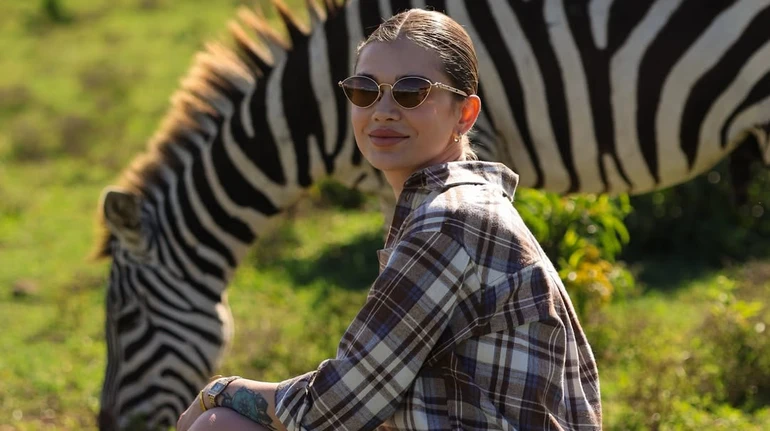 Подорож варта тисячі кілометрів: Саша Бо з синами показалася на сафарі у Кенії. Фото, відео