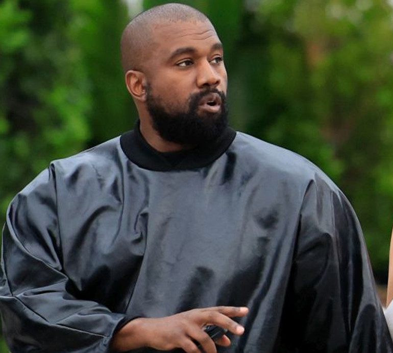 Не руйнуй її життя: Каньє Веста рознесли за сороміцькі фото дружини в Instagram