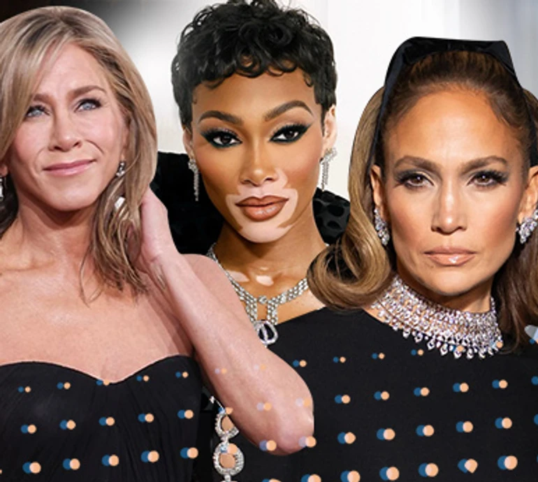 Мокрий ефект Кардашян і Лопес, стрижка Рейчел, банти Паркер та пучок як у Гомес: трендові зачіски 2024 року