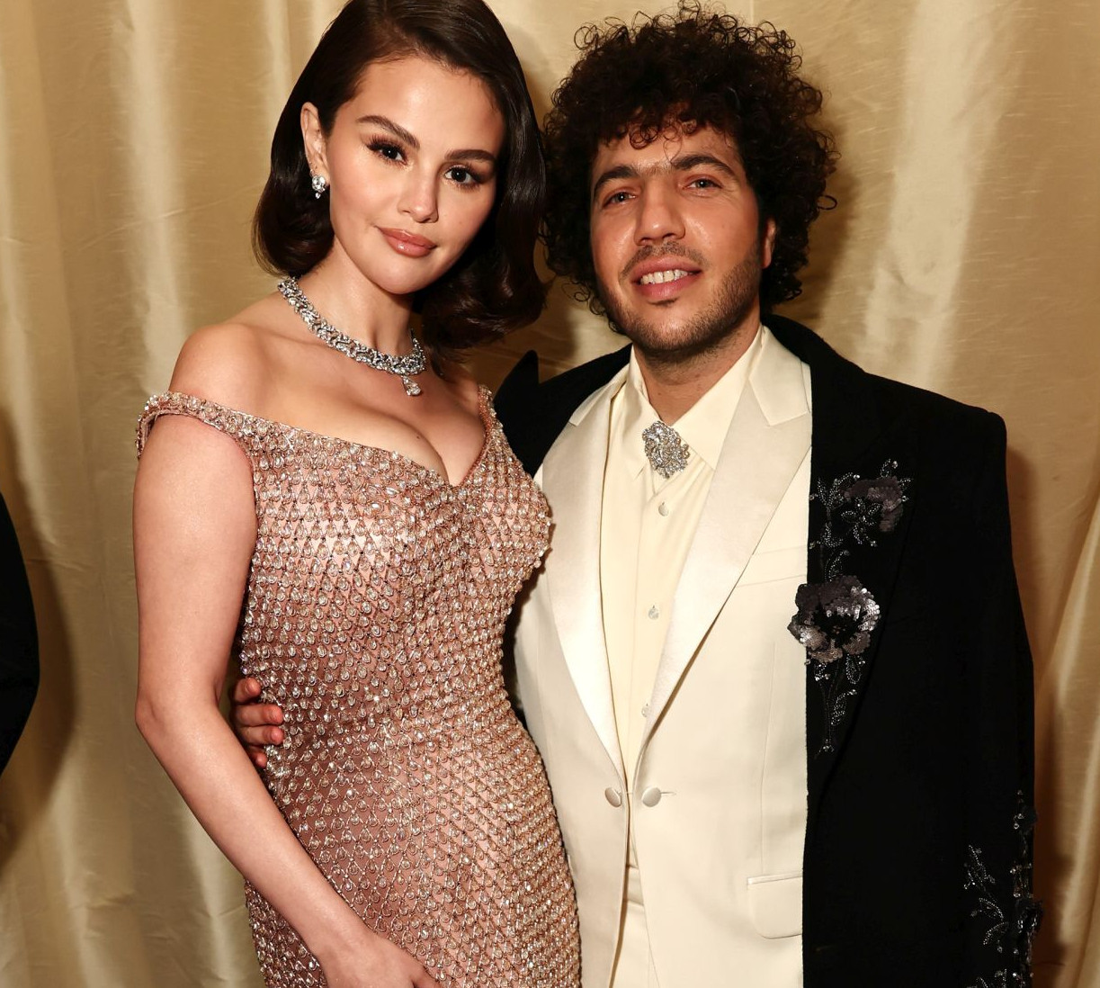 Найблискучіші вбрання Оскар-2025: срібна Мур, дзеркальна Беррі та Гомес у сукні з 16-ти тисяч скляних крапель. Фото