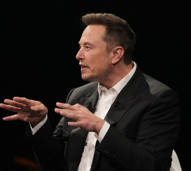 Ілон Маск заявив, що добиватиметься повної опіки над 1-річним сином: в чому причина