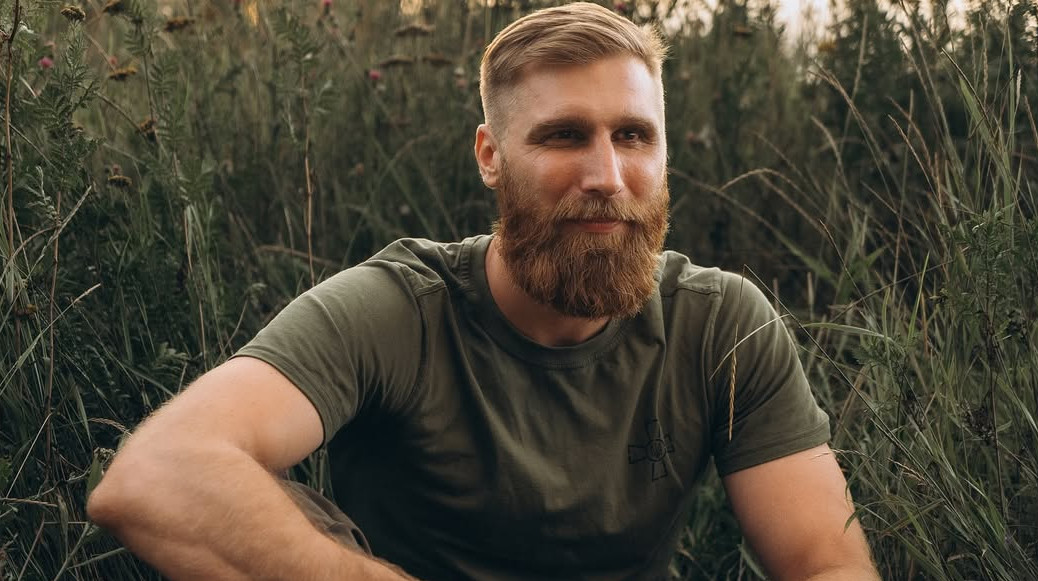 Звинувачення у зраді та незавершена історія: у мережі обговорюють стосунки Вишебаби та його ексдружини