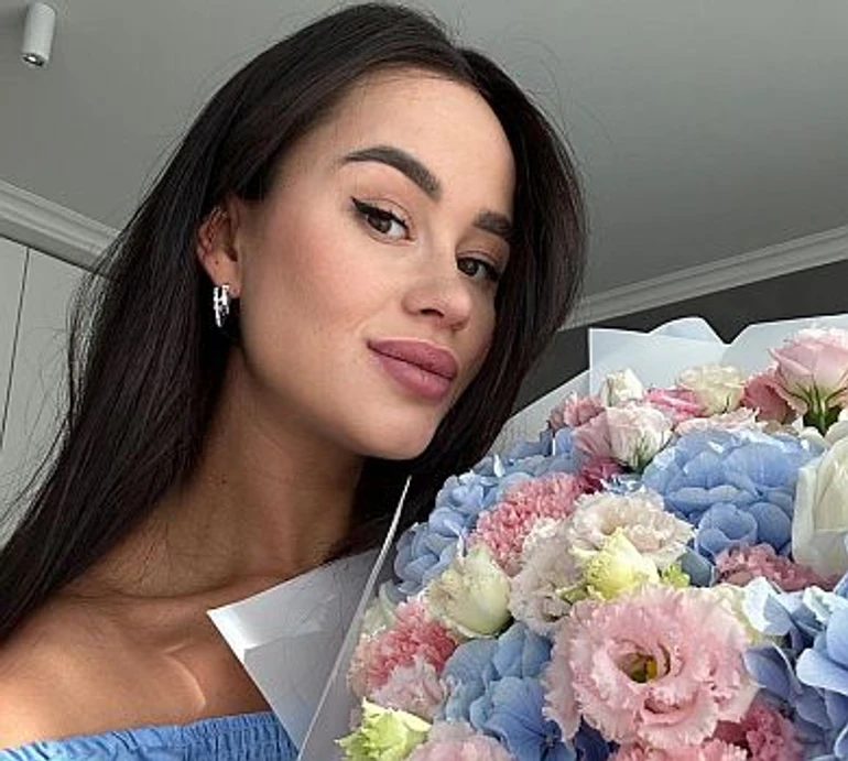 Блогерка Парфільєва стала мамою вперше та показала дитину. ФОТО