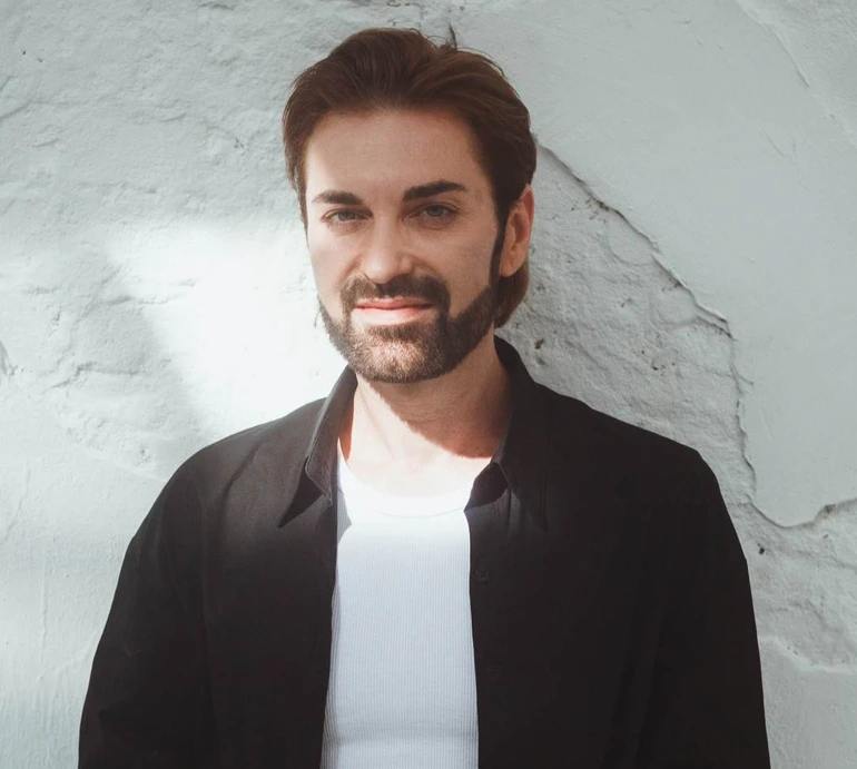 Хто, як не я?: млосний El Кравчук новим кліпом прикликає українок додому