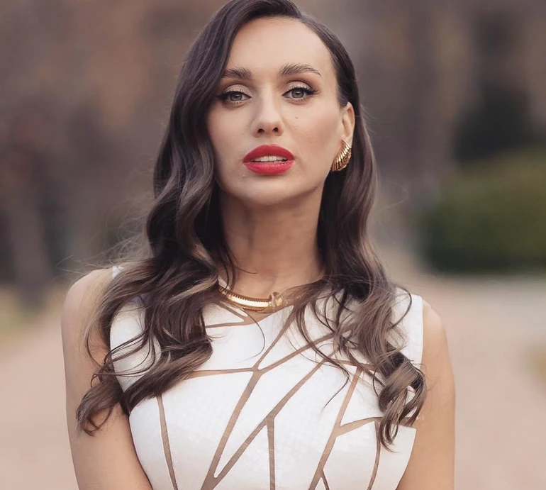 Учасниця Холостяка Варлей ошелешила новиною про вагітність. Відео