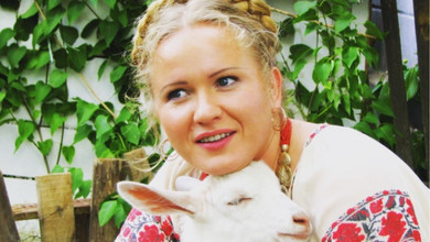 Шлюб із аб'юзером, болючий перший спогад і аварія: цікаве про актрису Олесю Жураківську