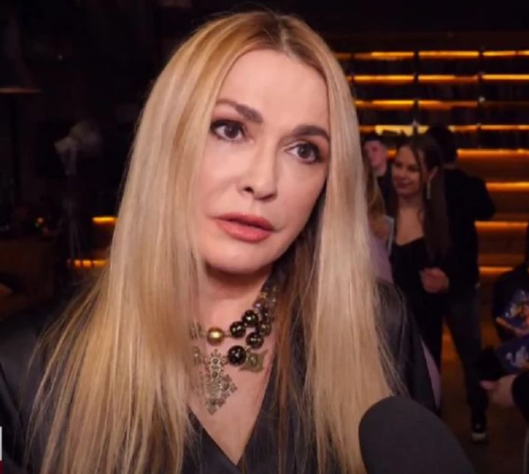 Біль, розпач, каяття: Сумська вкотре висловилася про старшу дочку у РФ