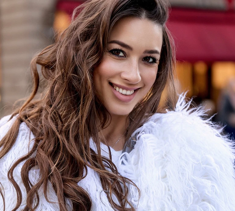 Шульгіна в лосинах показала, як схудла за пів року після пологів