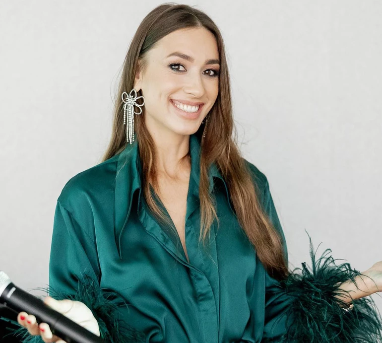 Без солодкого і борошняного: Шульгіна в спідньому назвала вагу за 1,5 місяці після пологів