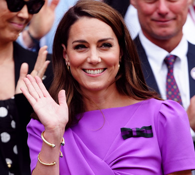Усміхнена Міддлтон в ефектній фіолетовій сукні з'явилася з донькою на фіналі Вімблдона. Фото