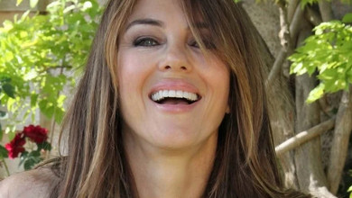 То ось звідки ця краса: Херлі вразила підписників фото з 85-річною мамою