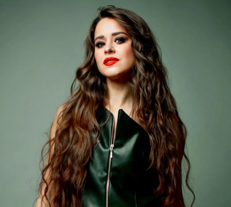 Він себе не бачив батьком: Slavia про крах шлюбу з Dzidzio, вагітність в 40+ та чи планує ще дітей