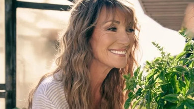 70 – це нові 50: Сеймур у купальнику попозувала для журналу і розповіла про нові стосунки та секс у дорослому віці. Фото