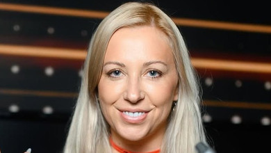 Матвієнко з донею в кумедній балаклаві наробили селфі на березі Прута