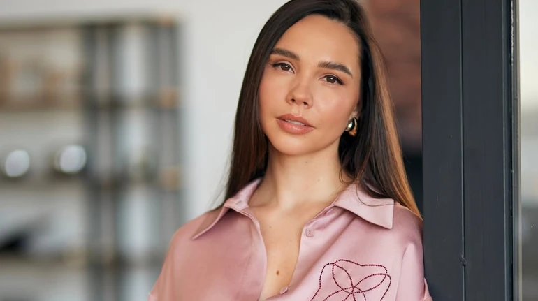 Три покоління: Татарінцева з мамою та 1,5-річною дочкою наробили ніжних фото з нагоди 8 березня