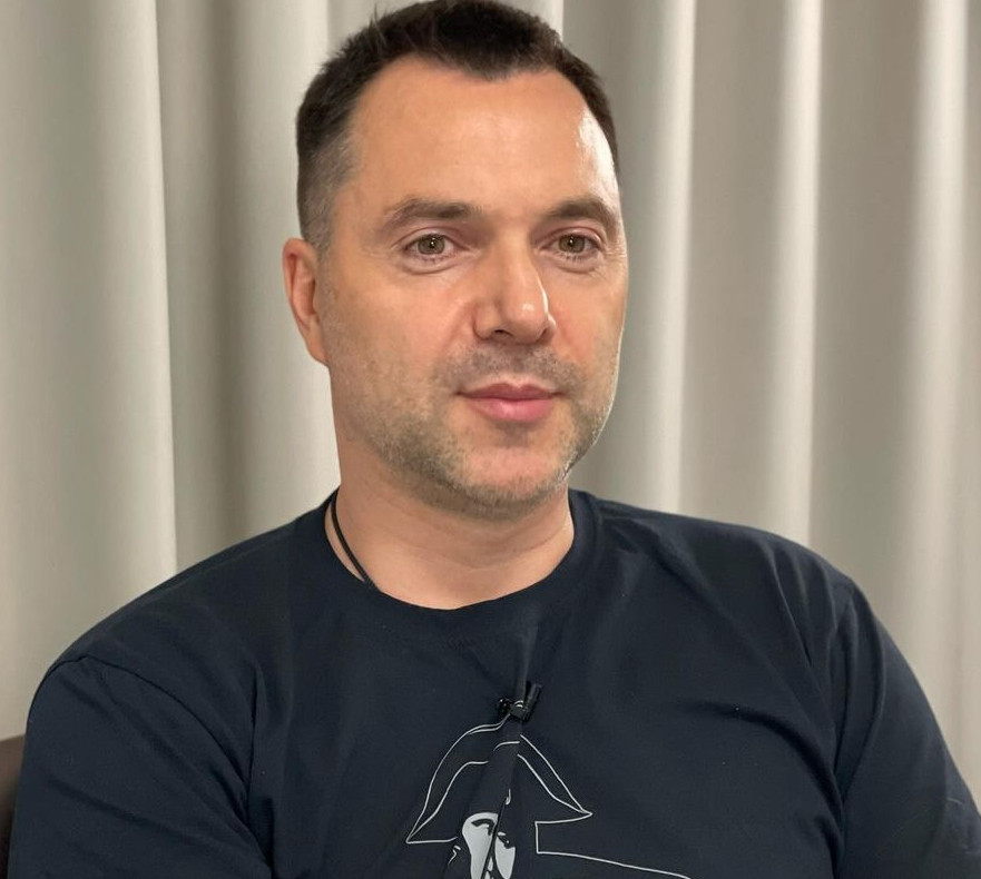 Закон один для всіх: через сексистські вислови Арестовича про жінок відкрили справу