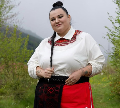 Спокусниця, що страшне: alyona alyona показала, якою була в 11 класі