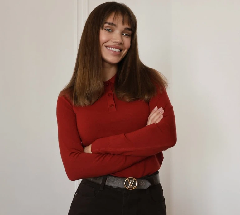 Побажайте нам сил і грошей: Саша Бо покружляла на руках у чоловіка в їхньому новому будинку та розповіла про його покупку. Фото