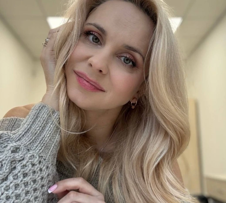 Стресів вистачає: 42-річна вагітна Ребрик в гримерці розказала про свої ранкові ритуали