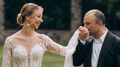 Тобі я віддала своє серце: Репяхова в 4-ту річницю весілля, якого не було, влаштувала Павліку сюрприз у сукні нареченої. Фото, відео