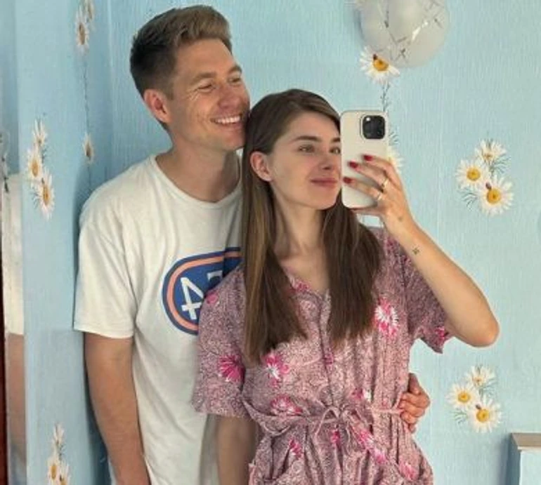 Остапчук із дружиною показали себе в 7-річному віці. ФОТО