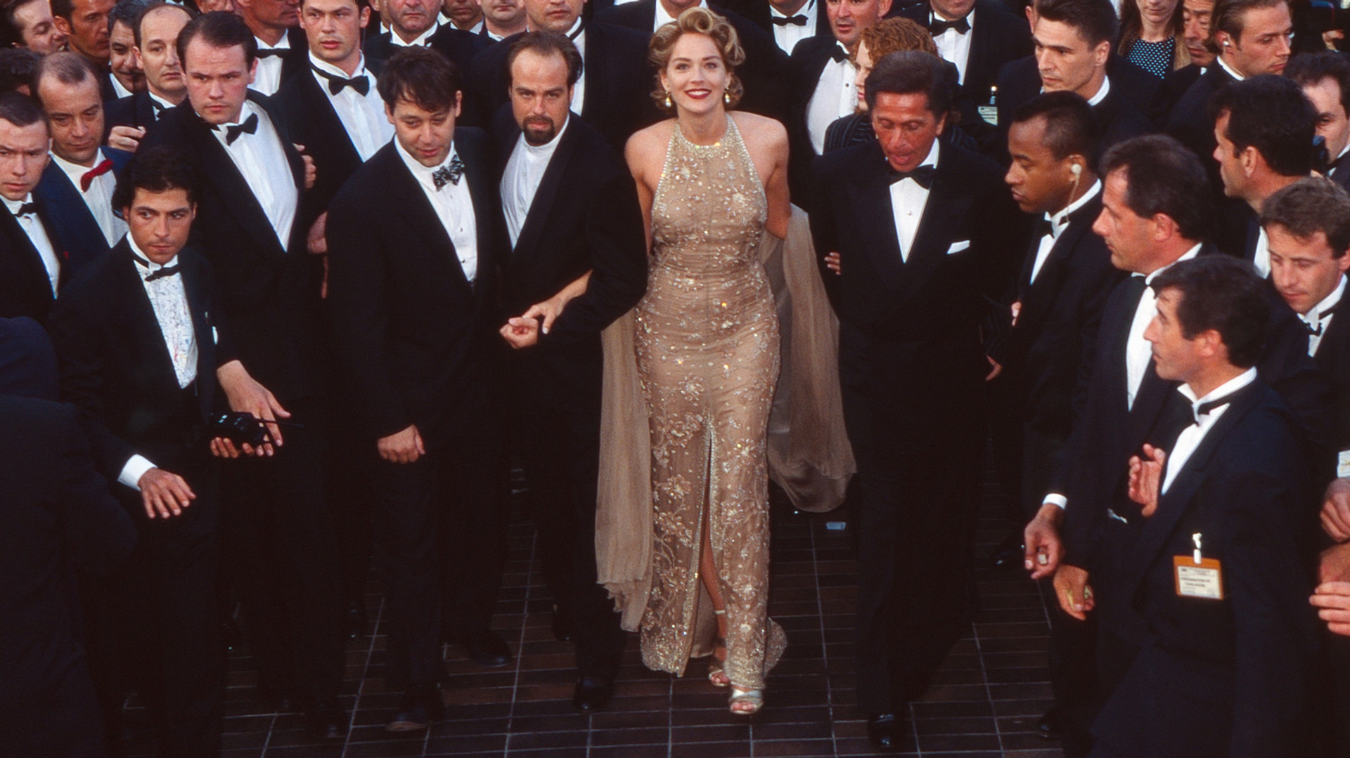 Від Елізабет Тейлор до принцеси Діани: 10 культових образів дизайнера Valentino, який пішов із життя