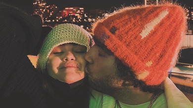 Цілунки, цілунки і ще раз цілунки: Селена Гомес ніжними фото привітала коханого з 36-річчям
