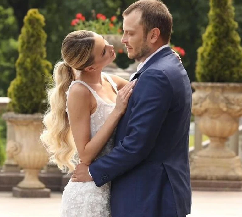 Світло, якого ми навіть не уявляли: Гусєв із дружиною привітали сина з півріччям і показали фото