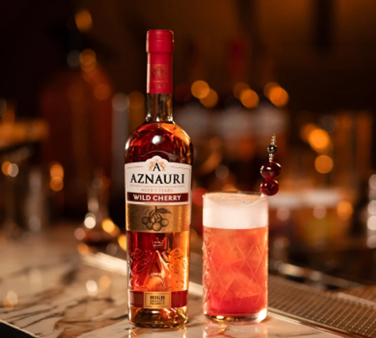 Коктейлі, що освіжають: ТОП 6 літніх напоїв на основі коньяку