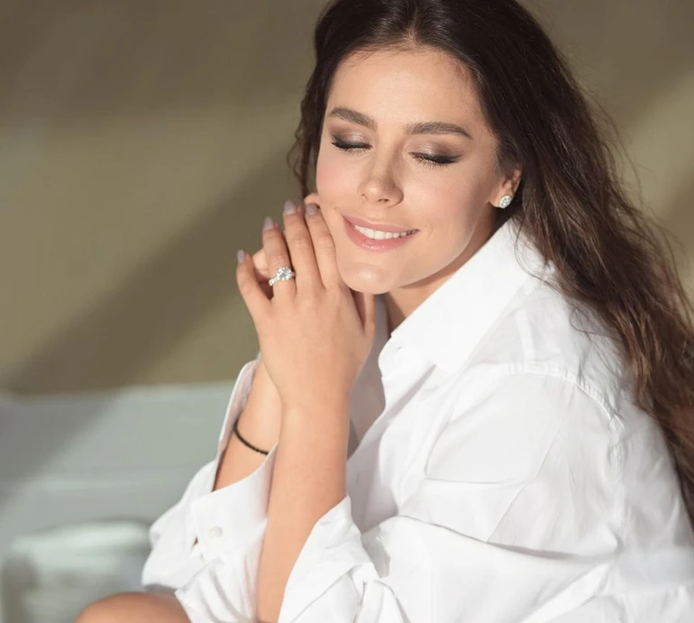 Хочеться ледь не з'їсти: Онуфрійчук помилувалася сплячим новонародженим синочком. Фото