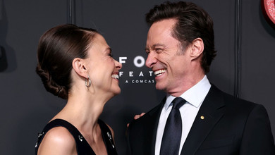 Джекман із коханою в міні веселилися і не приховували ніжності на прем'єрі в Нью-Йорку. Відео