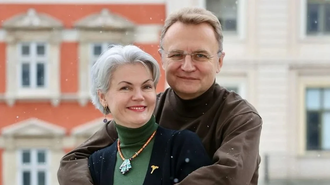 Подарунок у день знайомства і незвичайне весілля: історія кохання Андрія Садового з дружиною Катериною