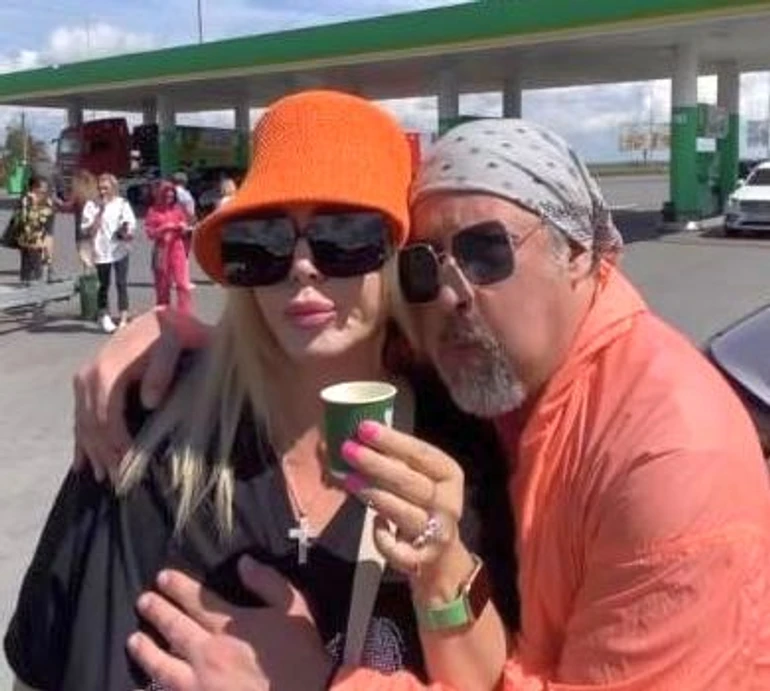 Як Білик не дісталася дуже смачна сосиска Коляденка. ВІДЕО