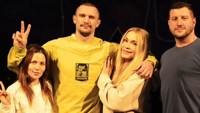 80 кілограмів, хай йому грець: Цимбалюк поприсідав з Сумською у себе на плечах та насмішив її реакцією. Відео