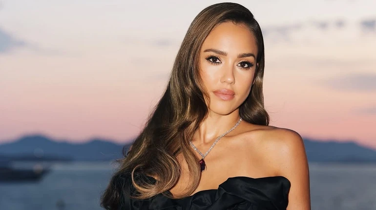 Альба влаштувала романтику з молодшим на 11 років коханим у Мехіко. Фото